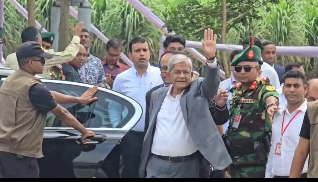প্রথম সরকারি সফরে ঠাকুরগাঁও এসেছেন  রাষ্ট্রপতি