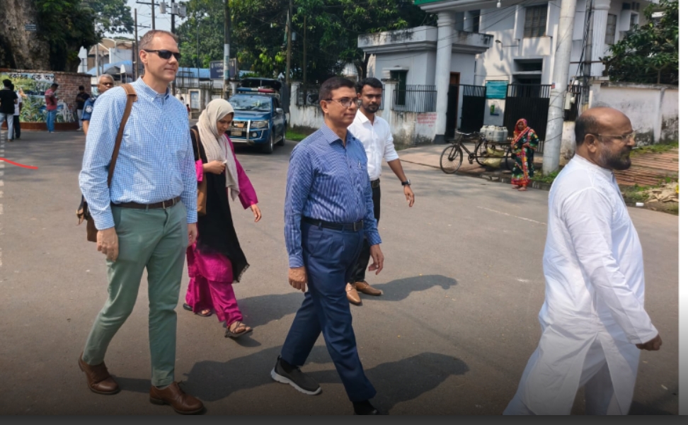 মার্কিন দূতাবাসের ৩ সদস্যের প্রতিনিধি দলের বেনাপোল বন্দর পরিদর্শন 